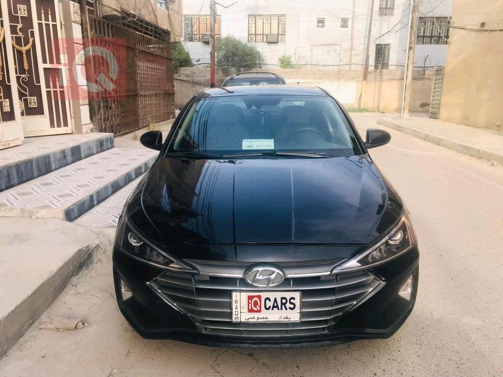 هیۆندای ئەلەنترا